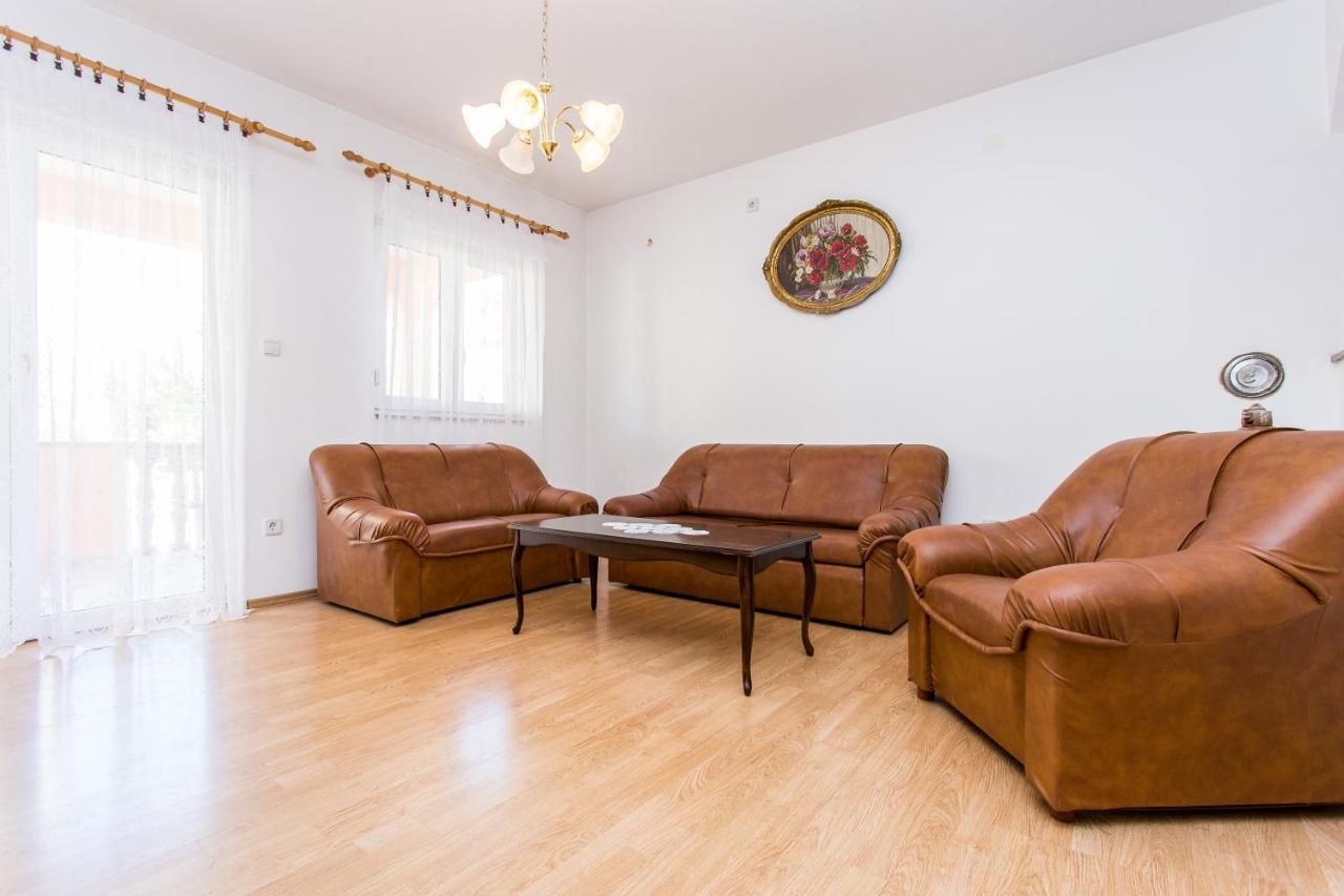 Apartman Justinic Šilo Eksteriør billede