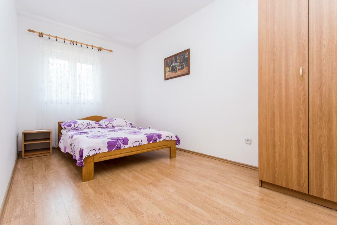 Apartman Justinic Šilo Eksteriør billede